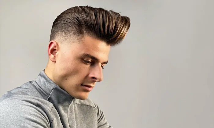 Трендові чоловічі стрижки на середнє волосся 2024 - фото 1