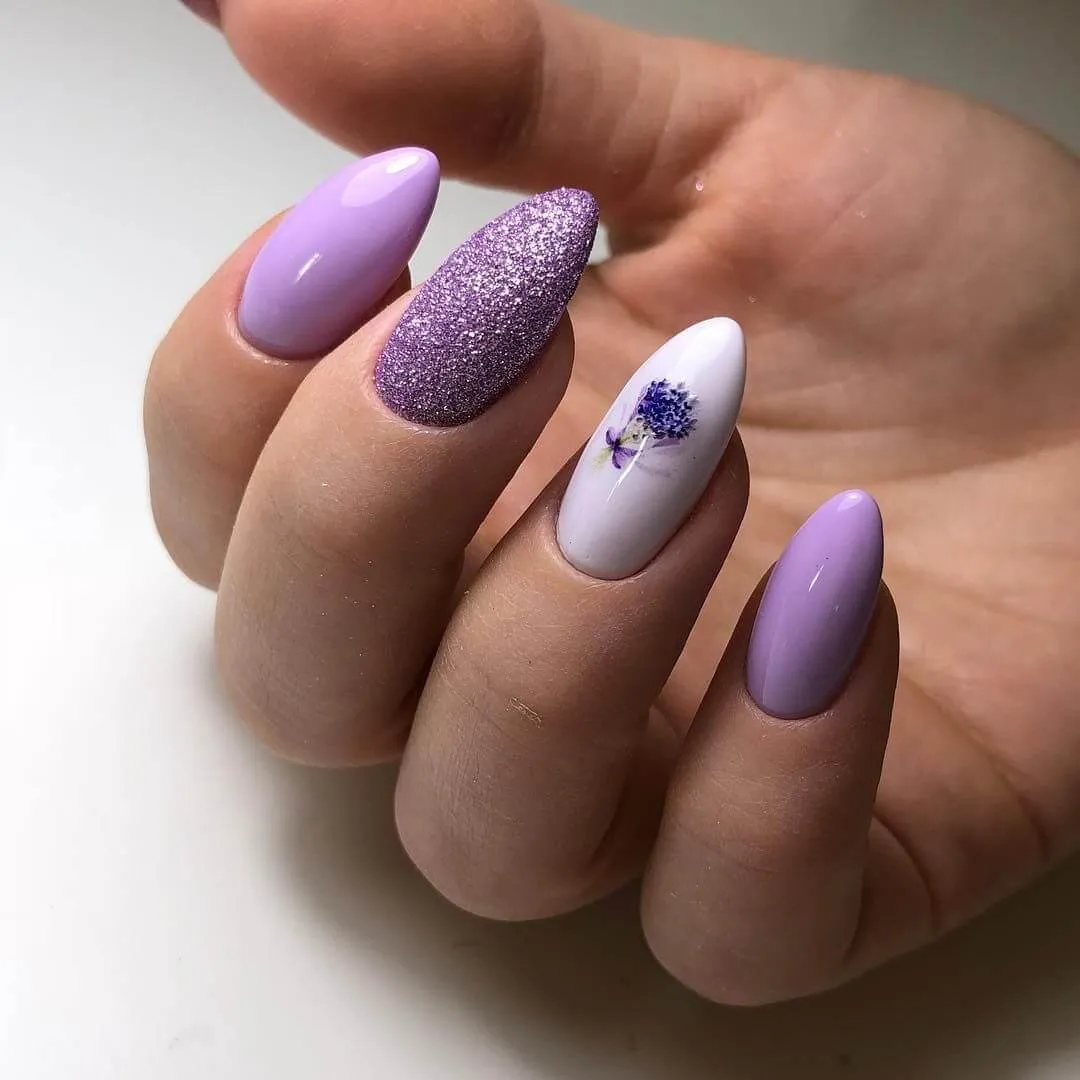 Фіолетові нігті - ідеї для манікюру весна-літо 2023